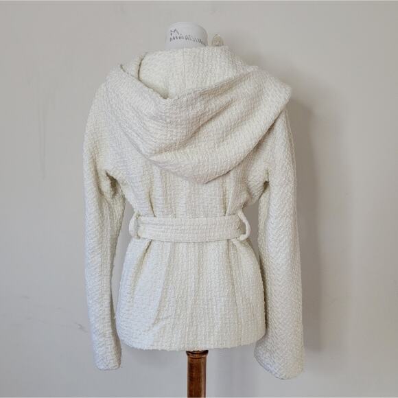 BCBGMAXAZRIA Ivory Tweed Belted Short Coat - Picture 5 of 9